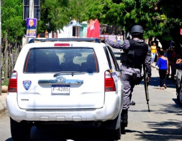 Apresan agentes policiales por muerte de joven en Santiago