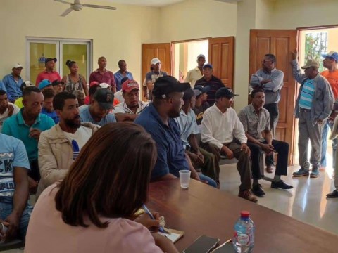 Productores de El Seibo denuncian siguen esperando ayudas prometidas tras hurac&aacute;n Fiona