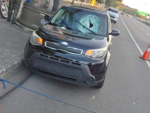 Polic&iacute;a acusa a indigente de lanzar piedra mat&oacute; conductor y lo busca para someterlo