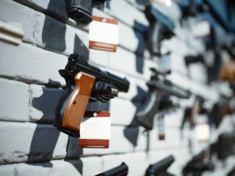 Gobierno autoriza la importaci&oacute;n de armas de fuego tras 17 a&ntilde;os de prohibici&oacute;n