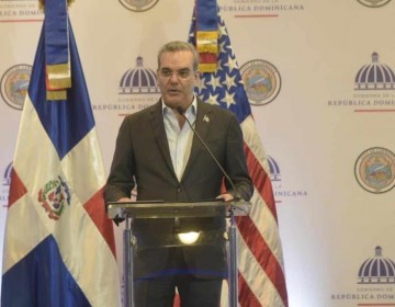 Abinader responde propuestas de dominicanos electos en EEUU