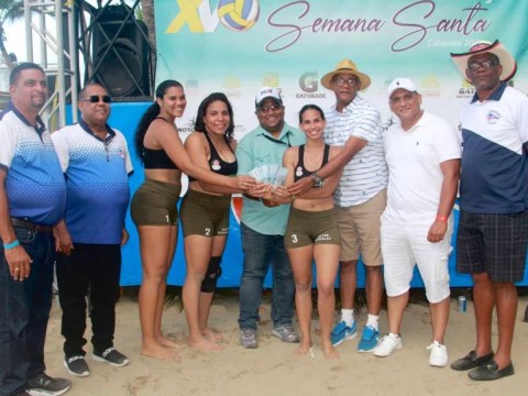 Primas y Cabarete Internacional conquistan torneo playero Puerto Plata