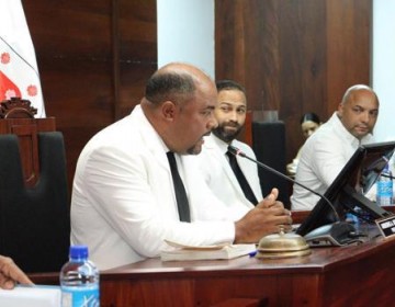 Edil del PLD repite como presidente del Concejo de Regidores en Santiago