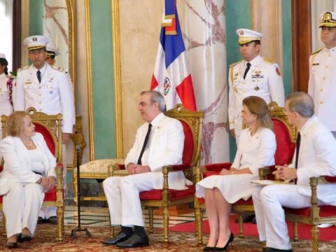 Abinader recibir&aacute; este viernes credenciales de embajadores y representante del Vaticano