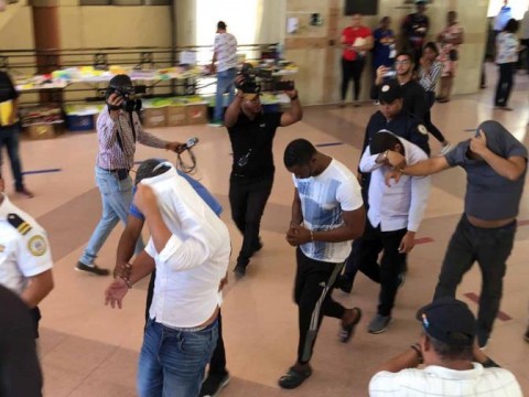 Dejan en libertad a cuatro de cinco implicados en decomiso de 11.5 kilos de coca&iacute;na en Santiago