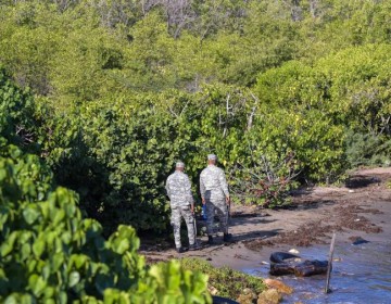 Unidad mixta de la Armada y Ej&eacute;rcito vigilan desembocadura del r&iacute;o Masacre en Manzanillo