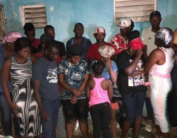 Polic&iacute;a detiene 17 haitianos indocumentados en Santiago Rodr&iacute;guez