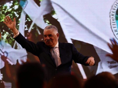 PRD proclama a Miguel Vargas candidato presidencial y autoriza alianzas
