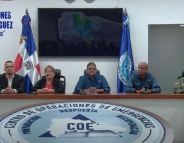 COE: 14 provincias en alerta por disturbio tropical que afectar&aacute; RD con fuertes lluvias