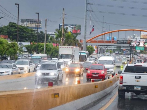 Lluvias continuar&aacute;n este fin de semana y el lunes habr&aacute; tronadas ocasionales