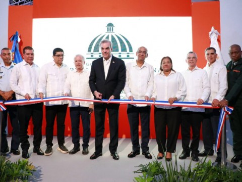 Abinader y Deligne Ascenci&oacute;n inauguran modernizaci&oacute;n de la autopista de San Isidro
