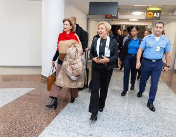 Raquel Pe&ntilde;a regresa al pa&iacute;s tras concluir agenda en Davos