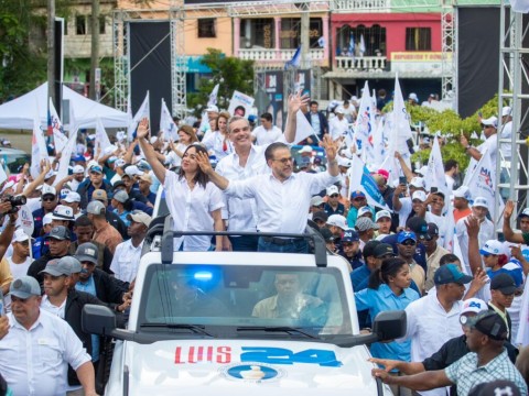 Luis, Raquel, Faride y Guillermo encabezan caravana del PRM en DN