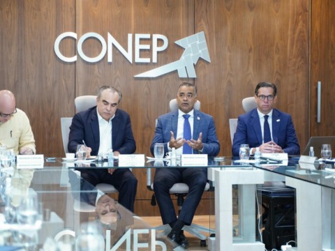 Gobierno presenta plan Meta RD 2036 a la junta directiva del Conep