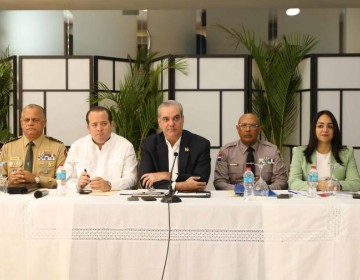 Polic&iacute;a y Fuerzas Armadas: instituciones del orden que se reh&uacute;san a cumplir sentencias del TC