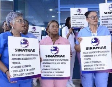Enfermeras paralizan labores en hospital Cabral y B&aacute;ez de Santiago en demanda de mejores condiciones
