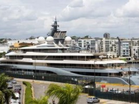 El magnate del yate retenido tuvo problemas judiciales y guard&oacute; prisi&oacute;n en Mosc&uacute;