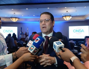 Econom&iacute;a dominicana muestra resiliencia ante crisis global, afirma Sanz Lovat&oacute;n